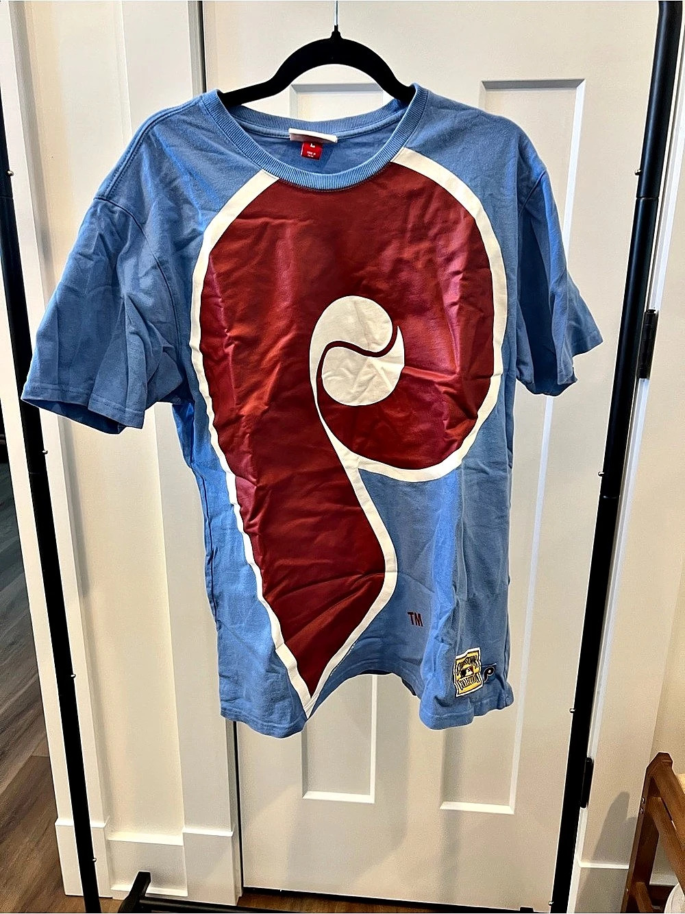Mitchell & Ness Philadelphia Phillies Cooperstown Collection Logo T-Shirt Blue &